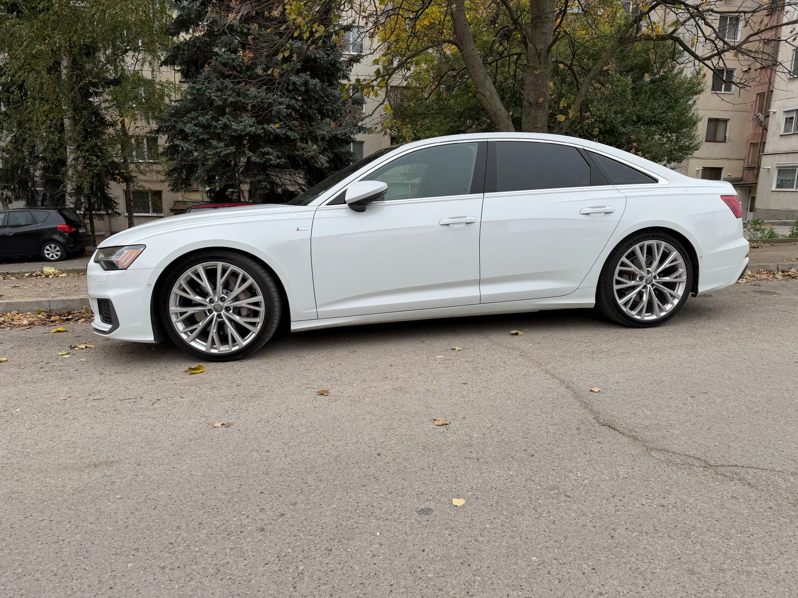 Audi A6 55TFSI HEADS-UP/ВАКУУМ/ОБСЛУЖЕНА - изображение 4