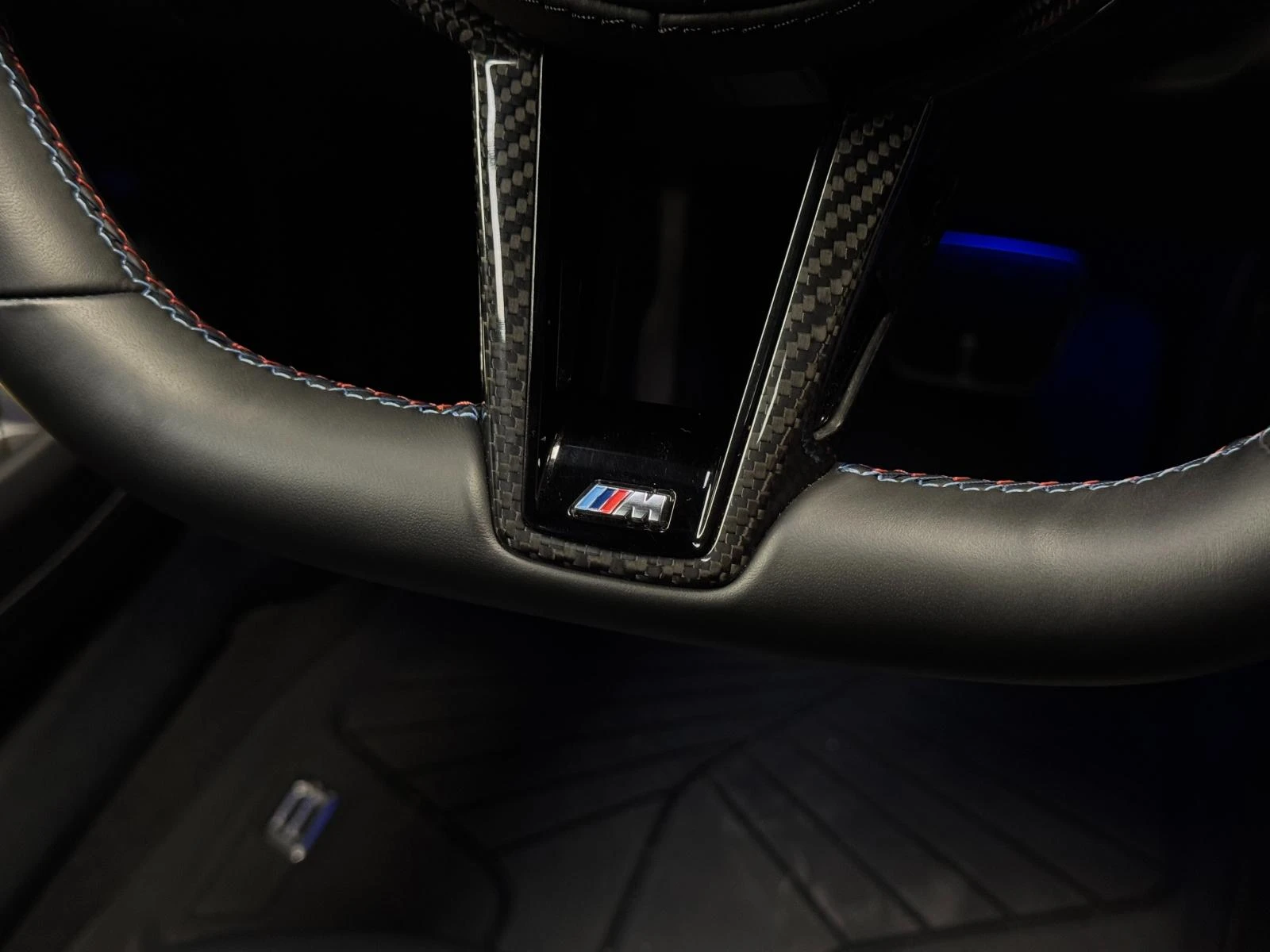 BMW M8 Competition* Facelift* Akrapovic* B&W * HeadUp 950 | Mobile.bg   13