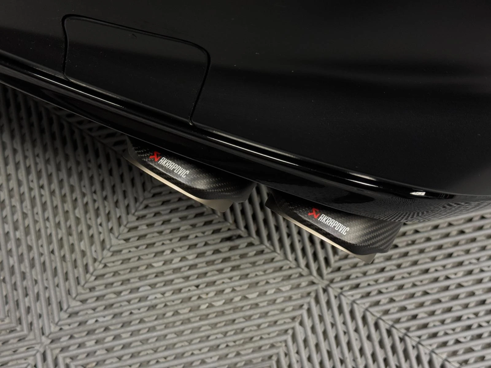 BMW M8 Competition* Facelift* Akrapovic* B&W * HeadUp 950 | Mobile.bg   16