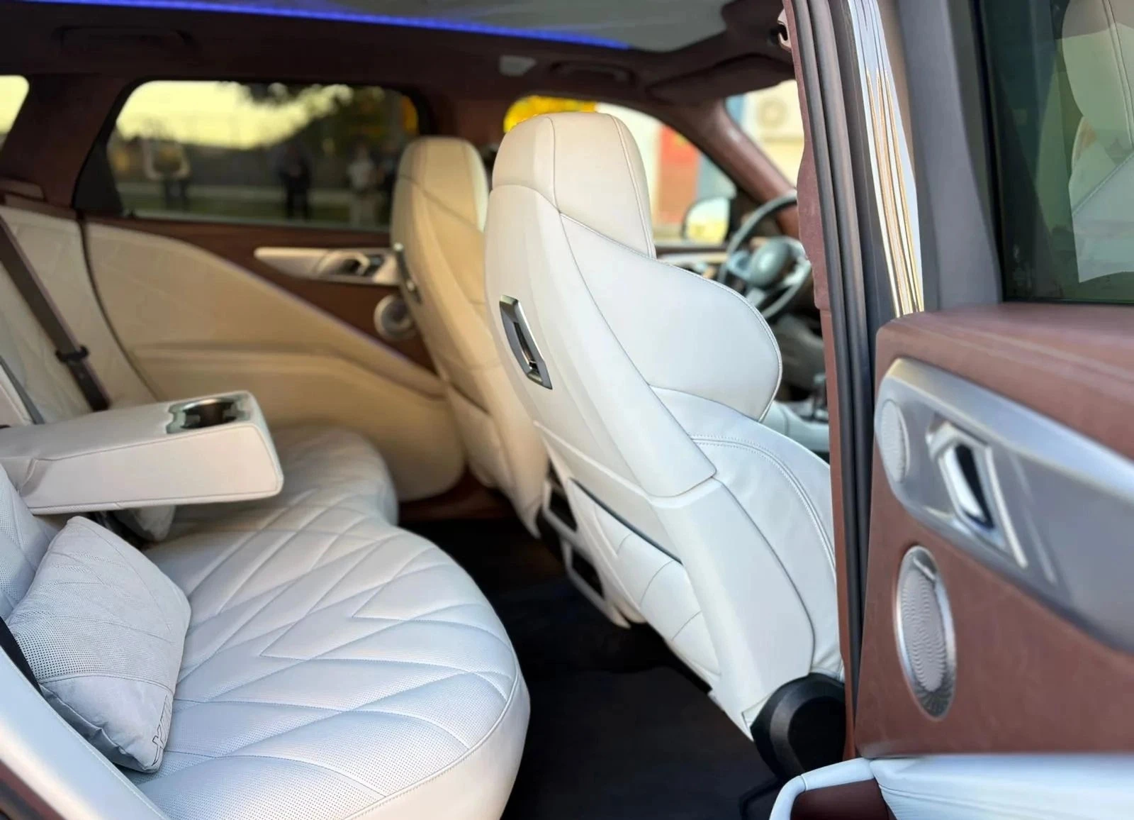 BMW XM Label Red  - изображение 10