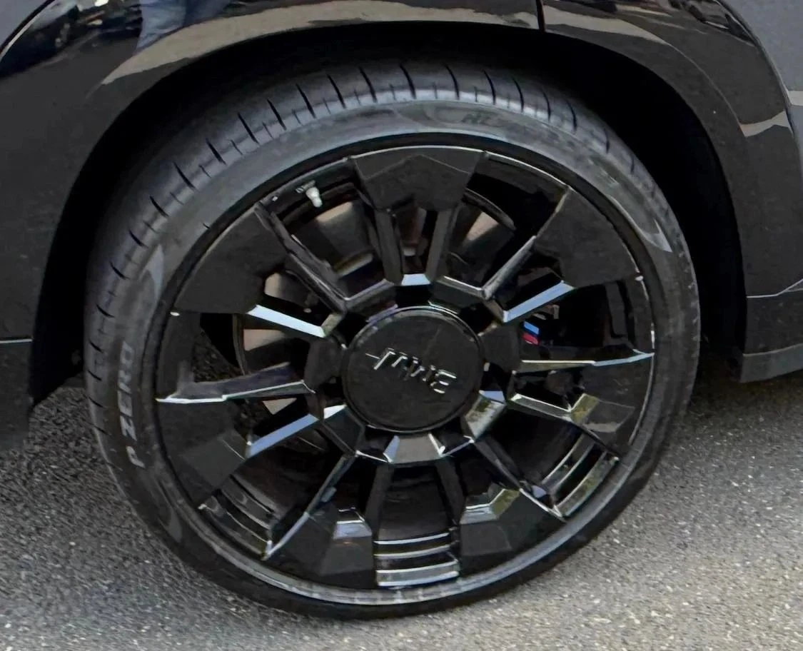 BMW XM Label Red  - изображение 5