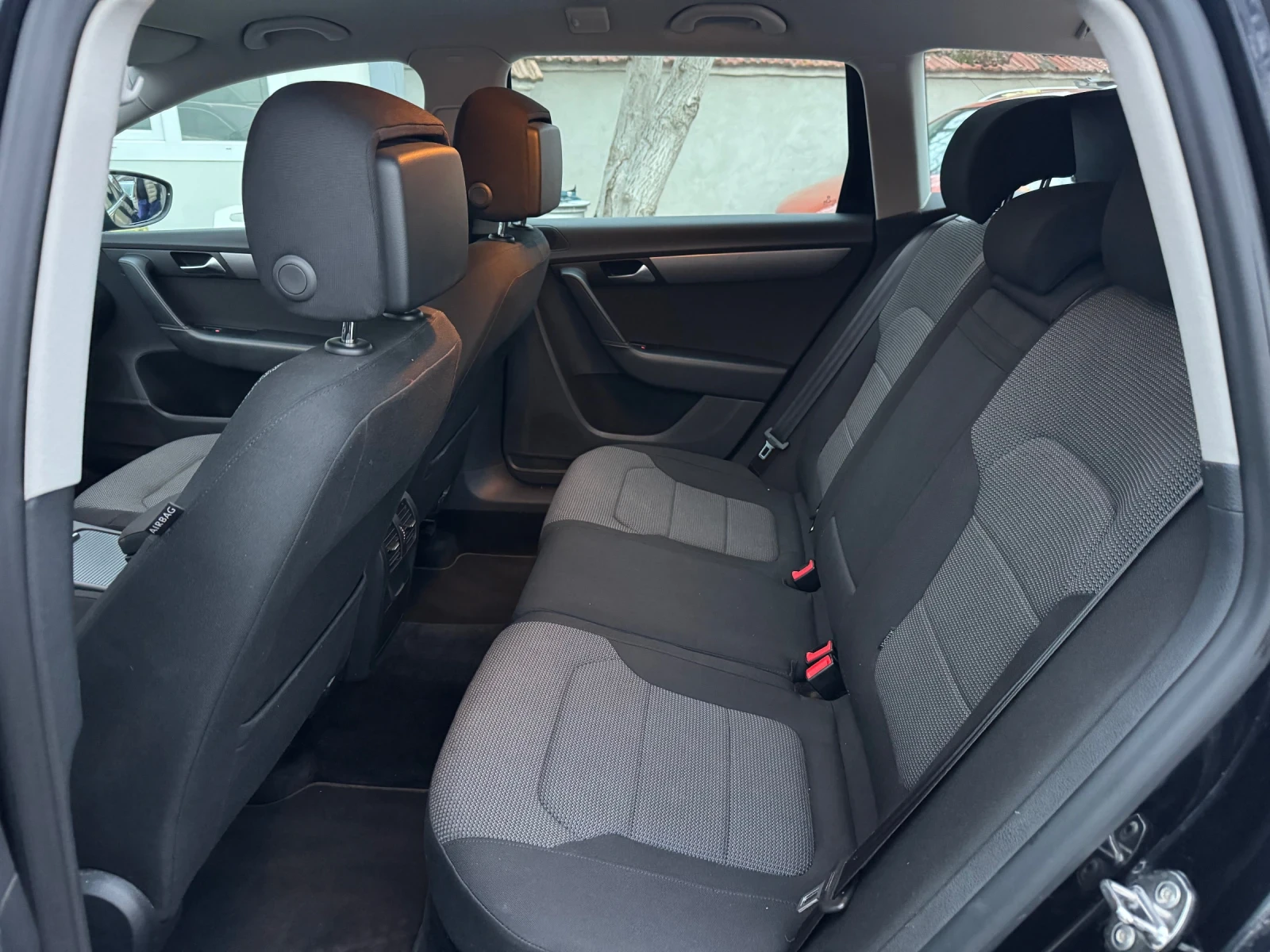 VW Passat 2.0TDI* Highline* LED* Germany - изображение 9