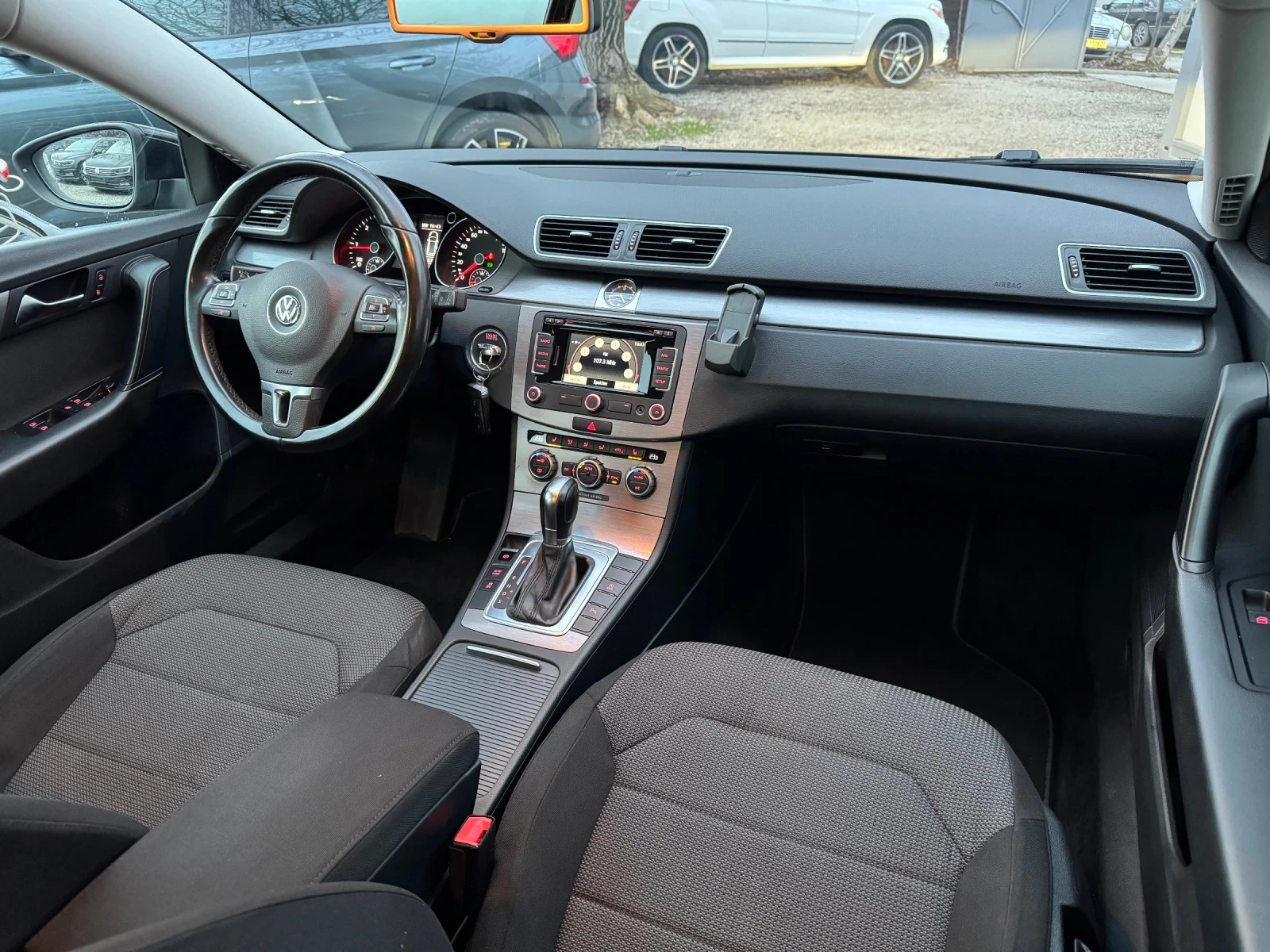 VW Passat 2.0TDI* Highline* LED* Germany - изображение 8