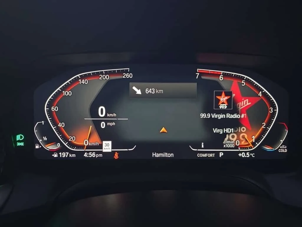 BMW 330 * 330i xDrive * NO ACCIDENTS/HUD/HARMAN KARDON/CAR | Mobile.bg � ����������� 10