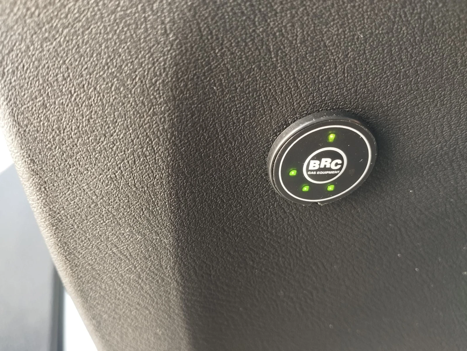 Honda Civic 1.4 i-vtec, снимка 10 - Автомобили и джипове - 53758293