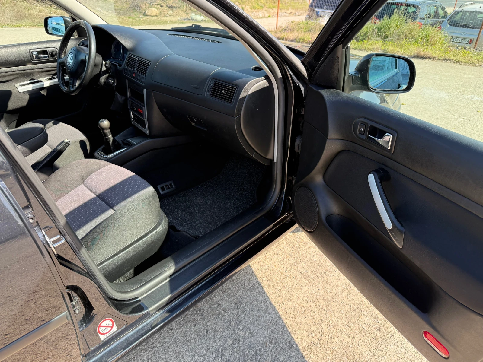 VW Golf 1.9tdi 101кс 266000km, снимка 9 - Автомобили и джипове - 53871770