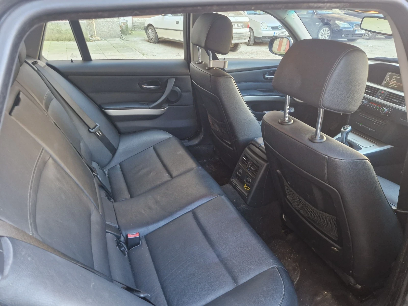 BMW 320, снимка 11 - Автомобили и джипове - 53924335