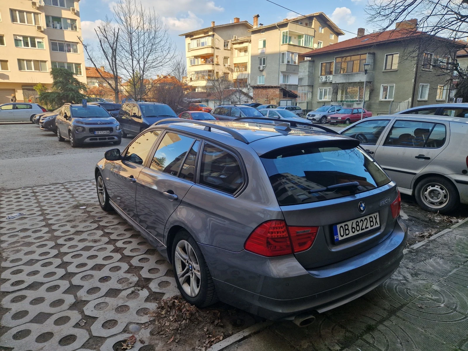 BMW 320, снимка 8 - Автомобили и джипове - 53924335