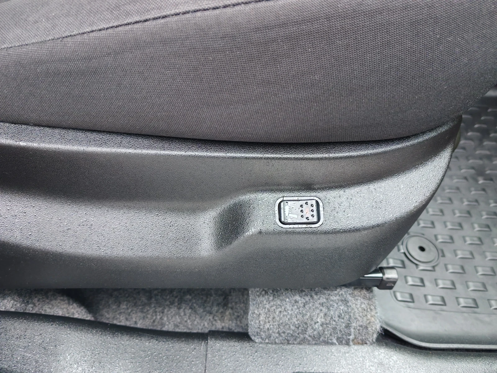 Fiat Doblo 1.6 jtb 90к.с. с гаранция, снимка 16 - Автомобили и джипове - 54134445