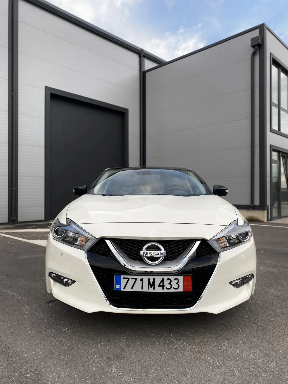Nissan Maxima * 3.5 PLATINUM* 360* ПОДГРЕВ* ОБДУХВАНЕ* , снимка 2 - Автомобили и джипове - 54473702