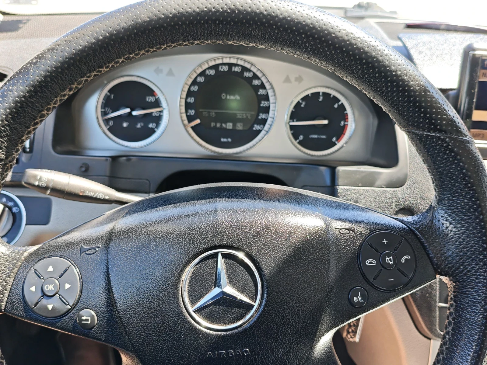 Mercedes-Benz C 220, снимка 13 - Автомобили и джипове - 54856328