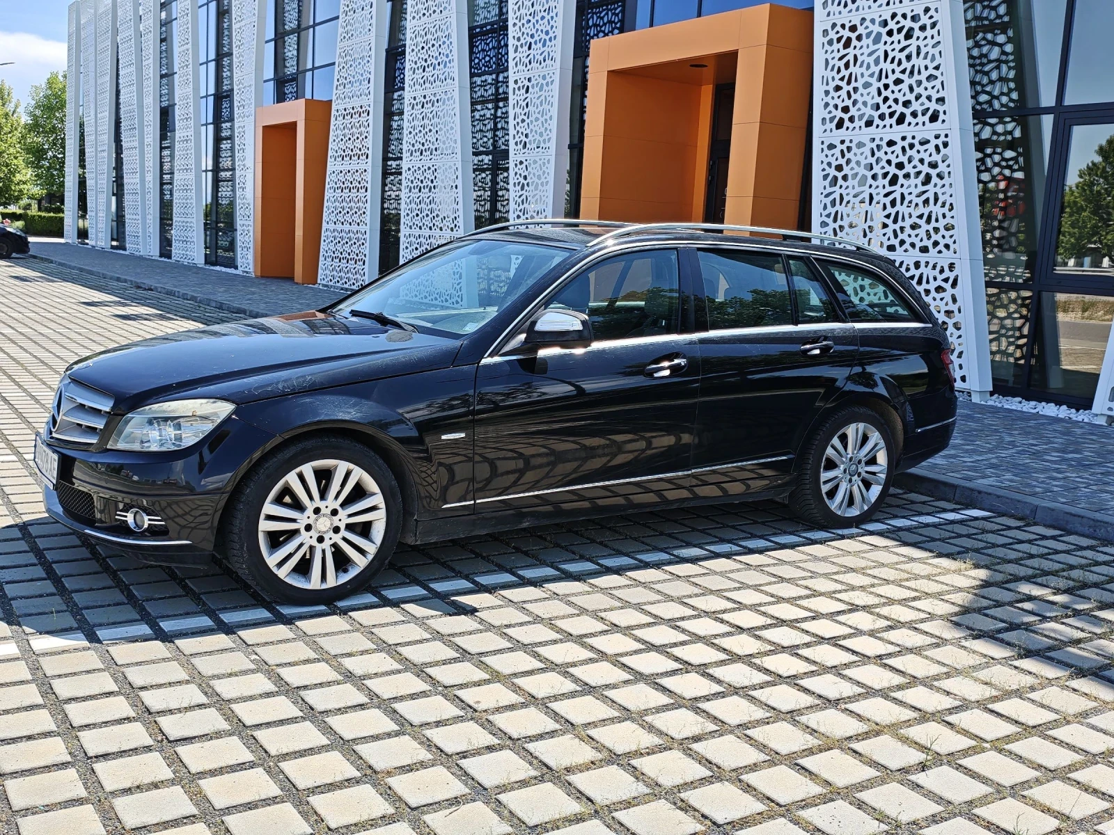 Mercedes-Benz C 220, снимка 5 - Автомобили и джипове - 54856328