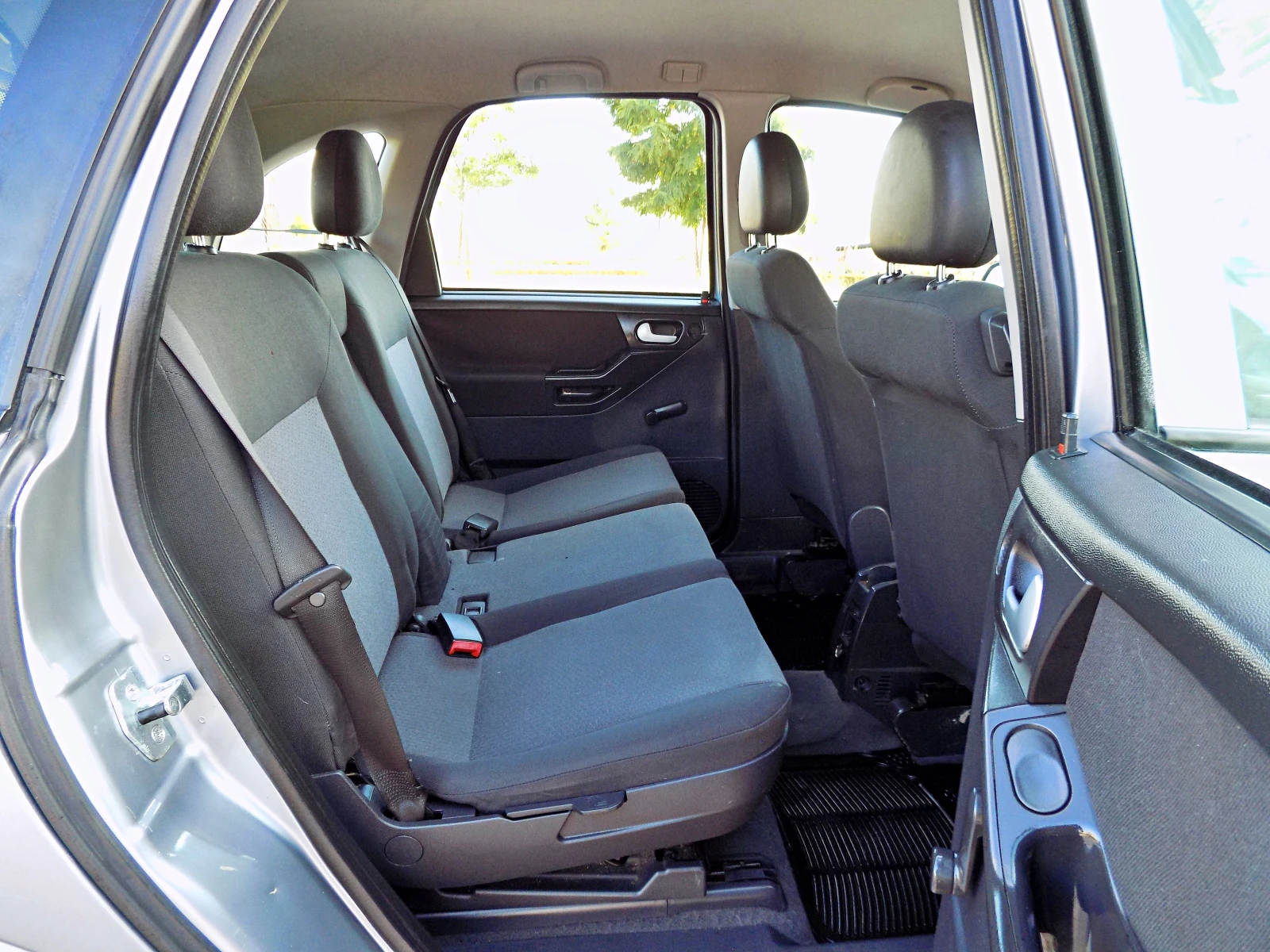 Opel Meriva 1.6i/ГАЗ/РАБОТЕЩ КЛИМАТИК/ВСИЧКО ПЛАТЕНО, снимка 10 - Автомобили и джипове - 55015788