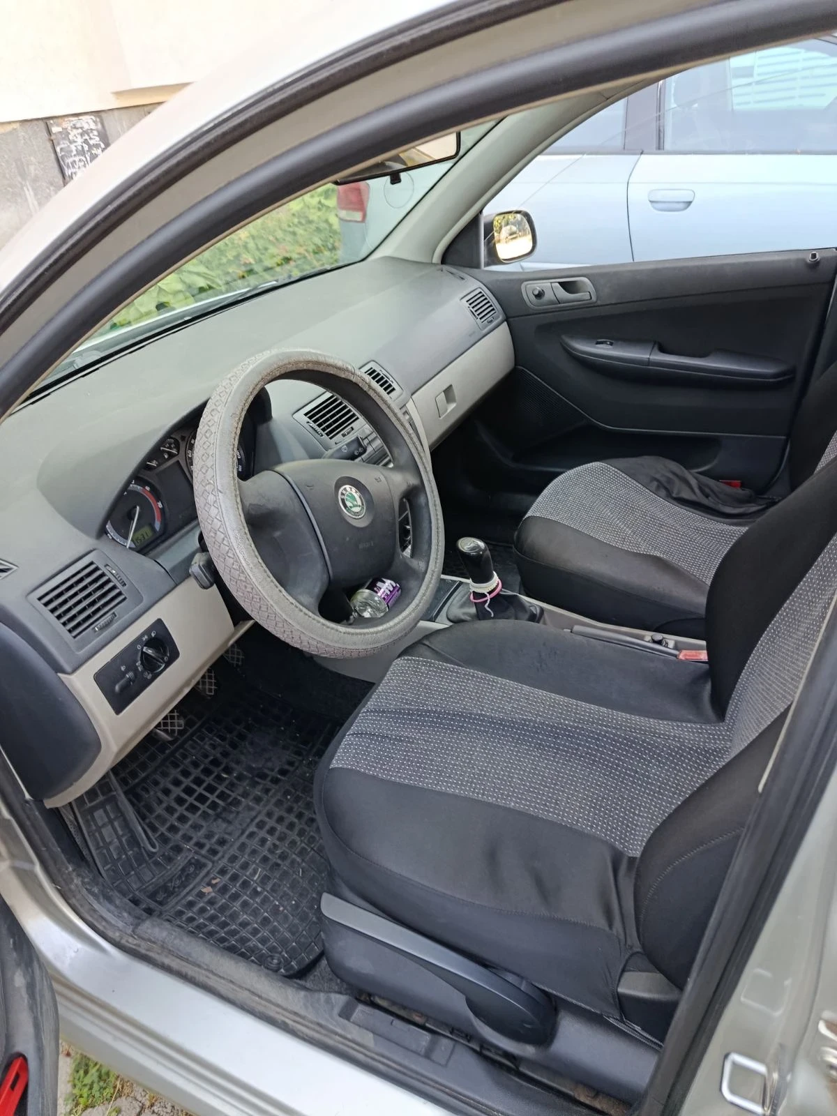 Skoda Fabia, снимка 3 - Автомобили и джипове - 55301043