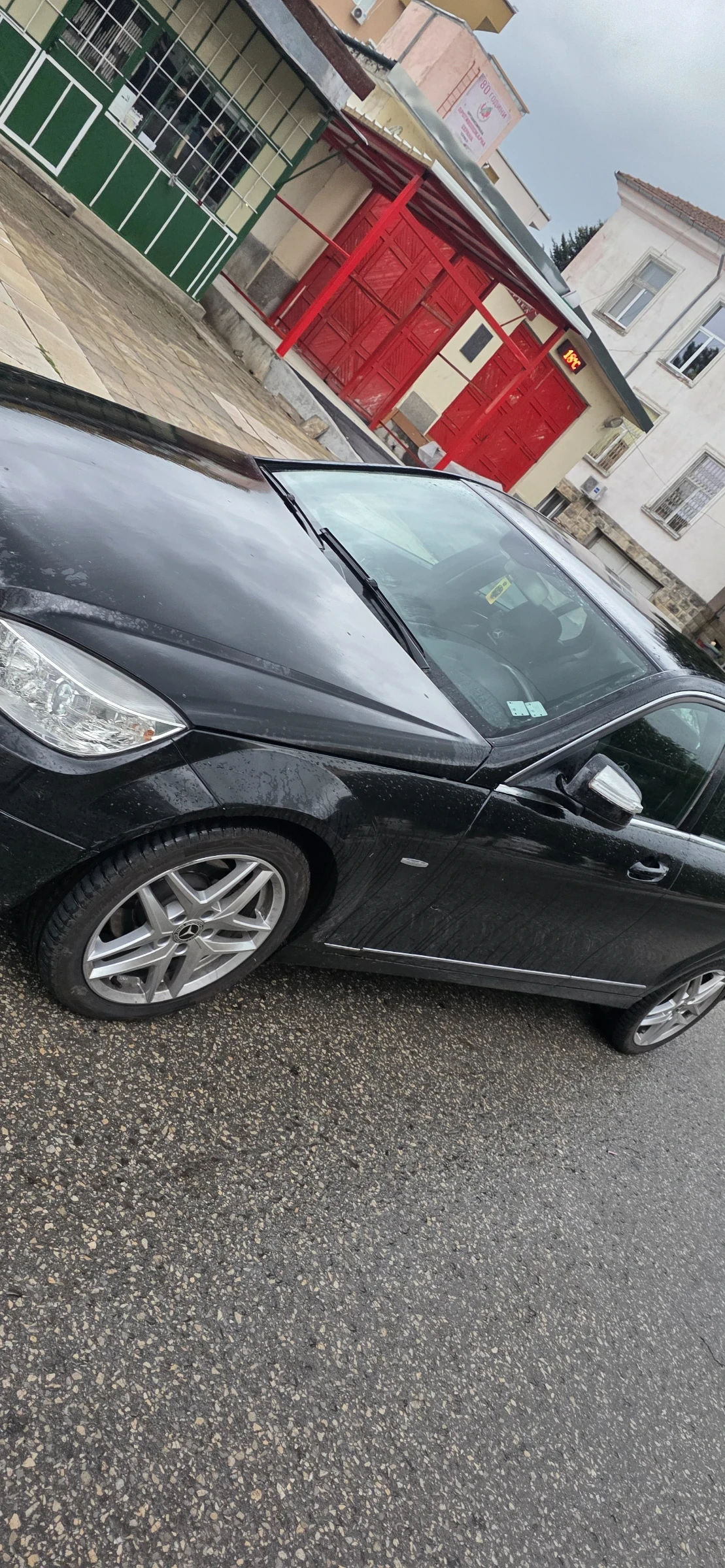 Mercedes-Benz C 220, снимка 2 - Автомобили и джипове - 55423207