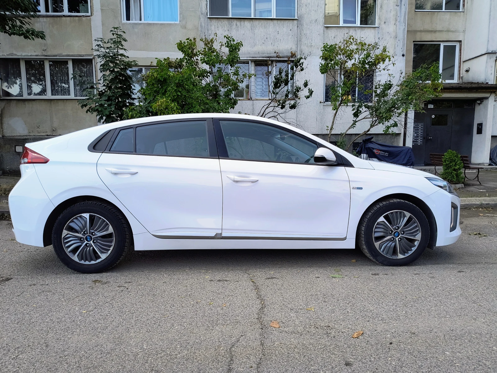Hyundai Ioniq PLUG-IN HYBRID 2021г, снимка 8 - Автомобили и джипове - 55805298