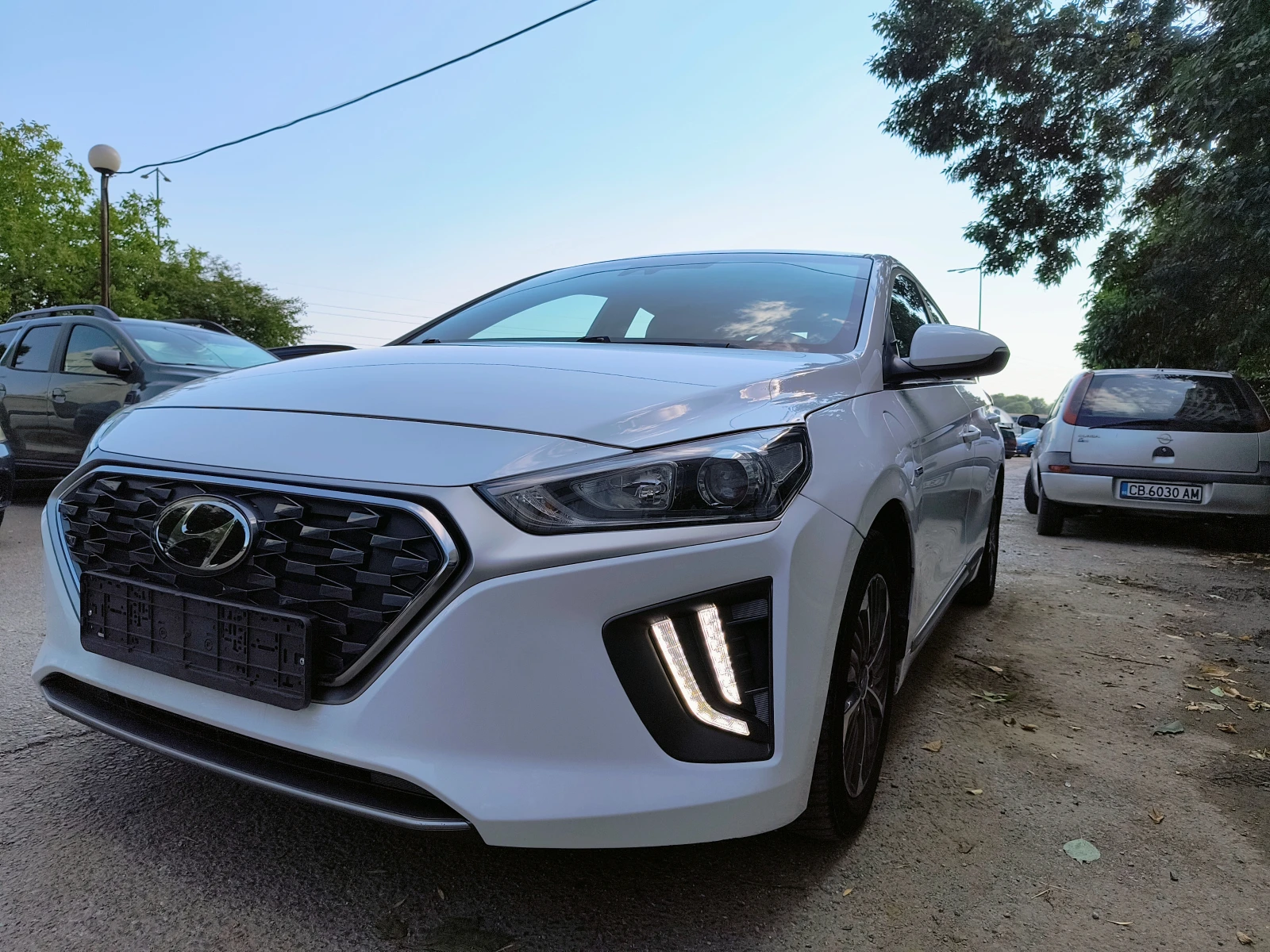 Hyundai Ioniq PLUG-IN HYBRID 2021г, снимка 3 - Автомобили и джипове - 55805298