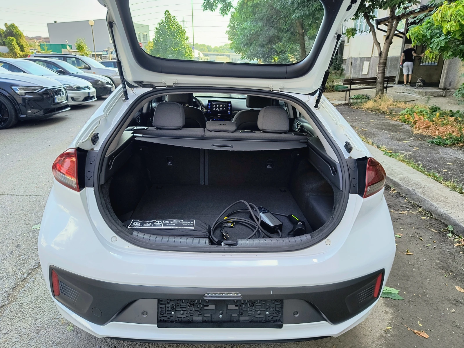 Hyundai Ioniq PLUG-IN HYBRID 2021г, снимка 16 - Автомобили и джипове - 55805298