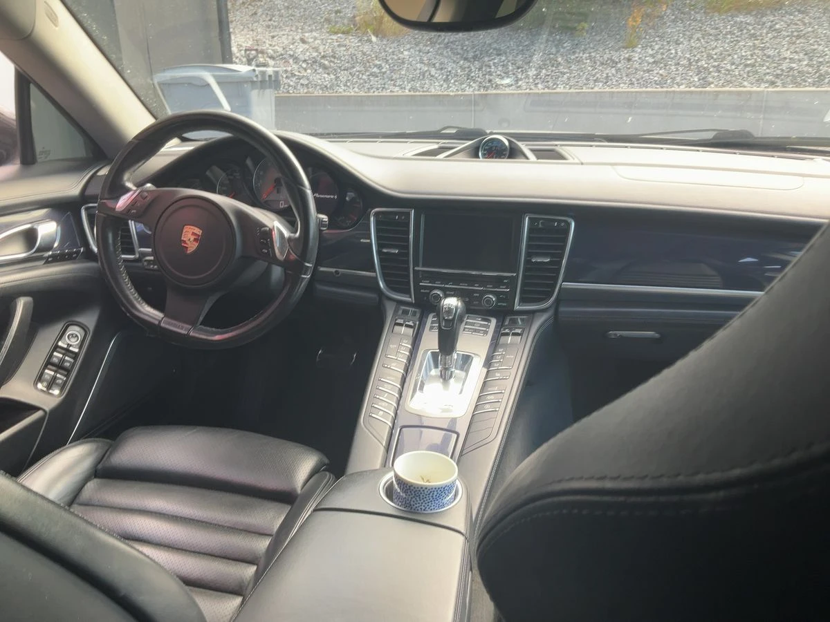 Porsche Panamera 4S* Сервизна история* ВНОС САМО СРЕЩУ 30% , снимка 8 - Автомобили и джипове - 56180998