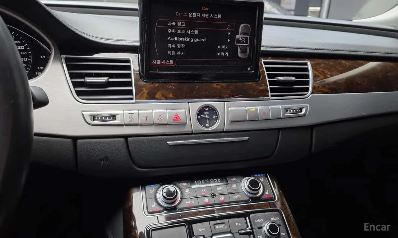 Audi A8 * 4.2 TDI Quattro LWB * ЦЕНА ДО БГ, снимка 15 - Автомобили и джипове - 56235344