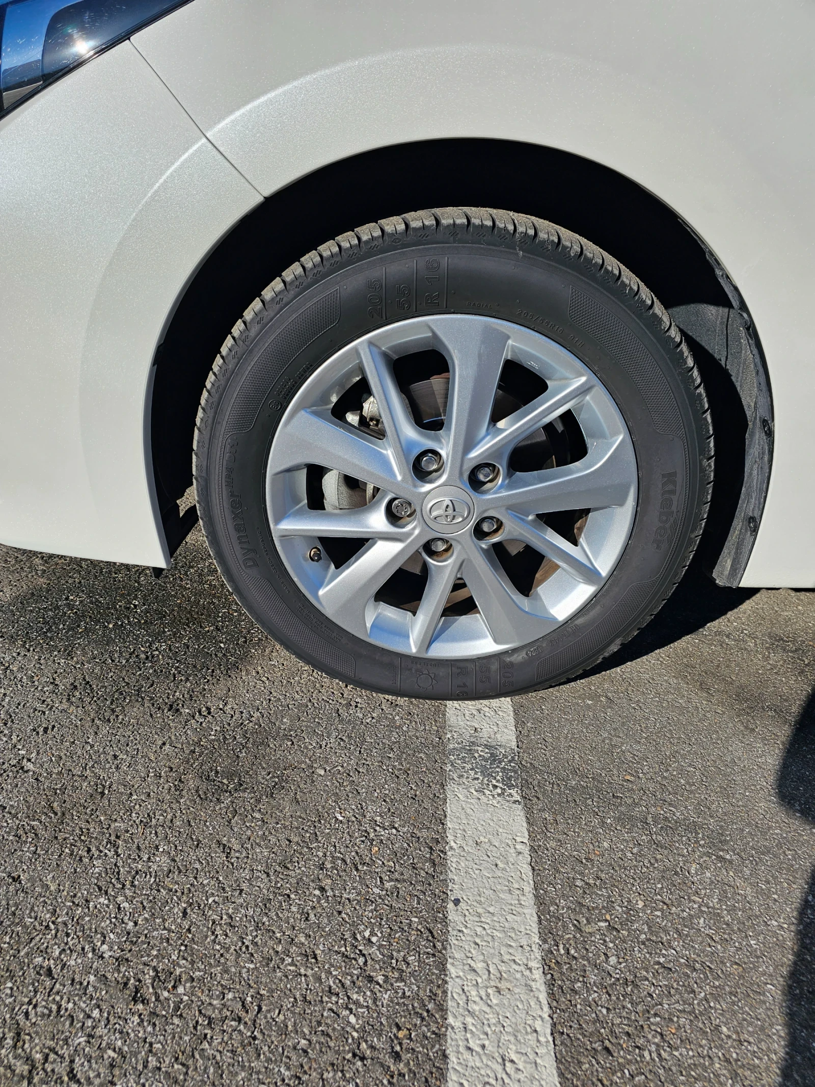 Toyota Corolla, снимка 2 - Автомобили и джипове - 56635324