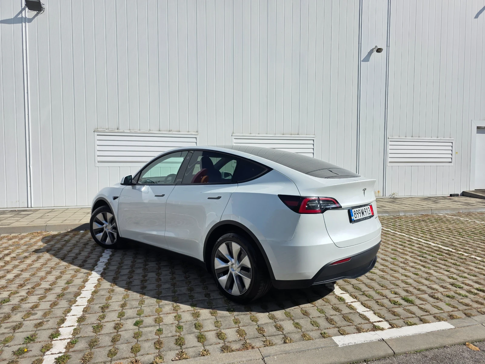 Tesla Model Y ���������� Dual Motors Long Range  | Mobile.bg � ����������� 4