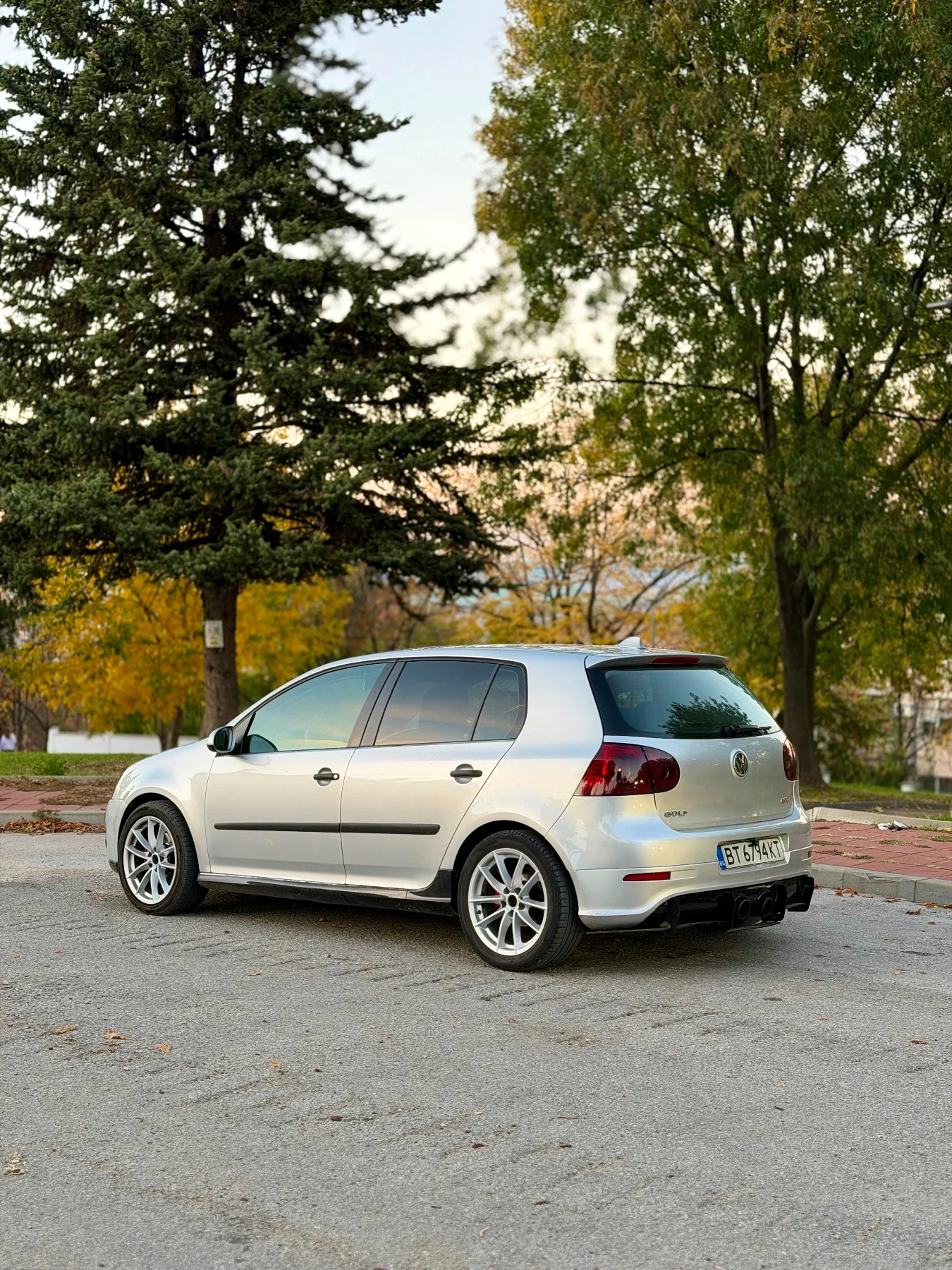 VW Golf 1.9 TDI, снимка 5 - Автомобили и джипове - 56640340