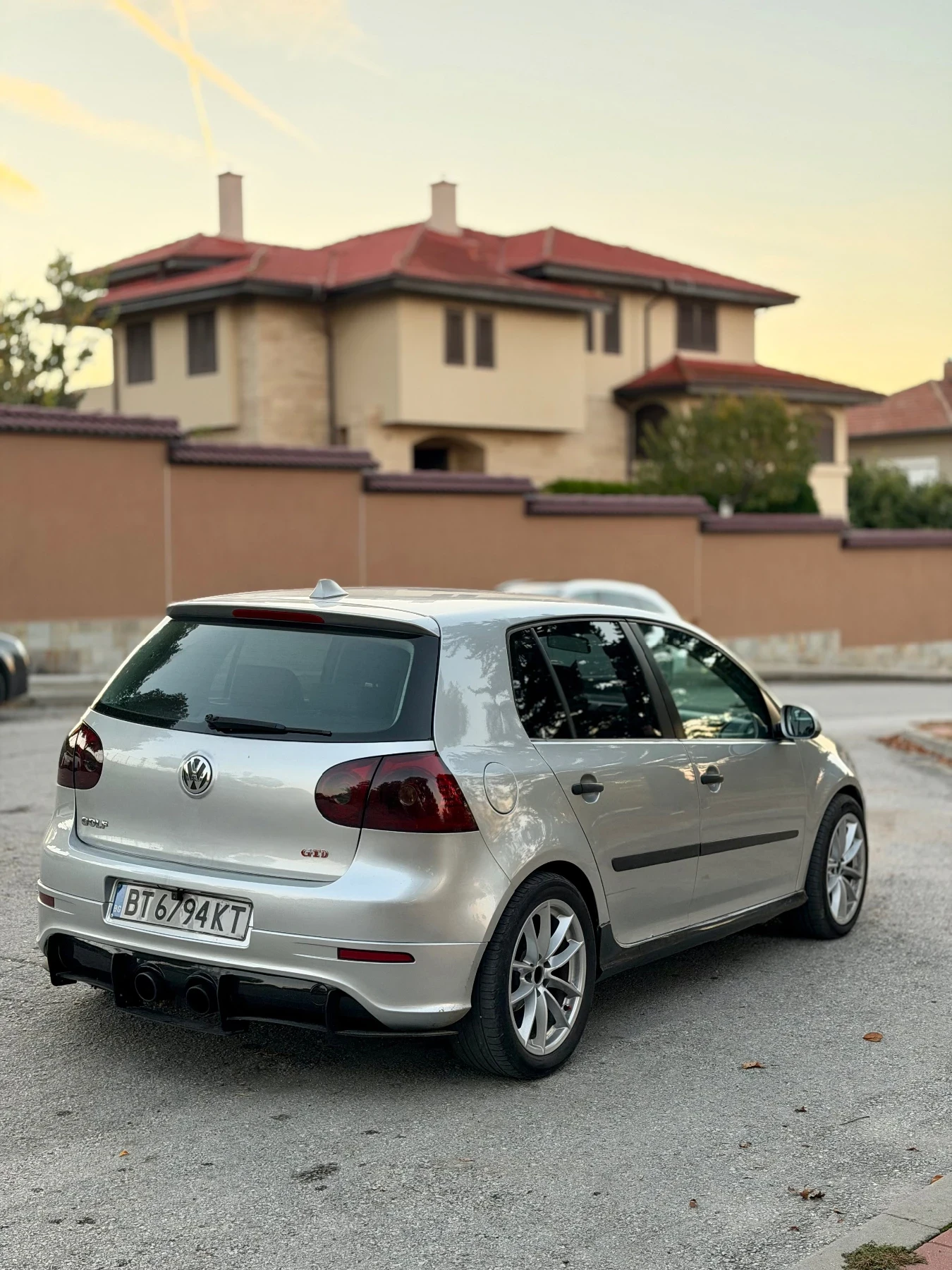 VW Golf 1.9 TDI, снимка 7 - Автомобили и джипове - 56640340