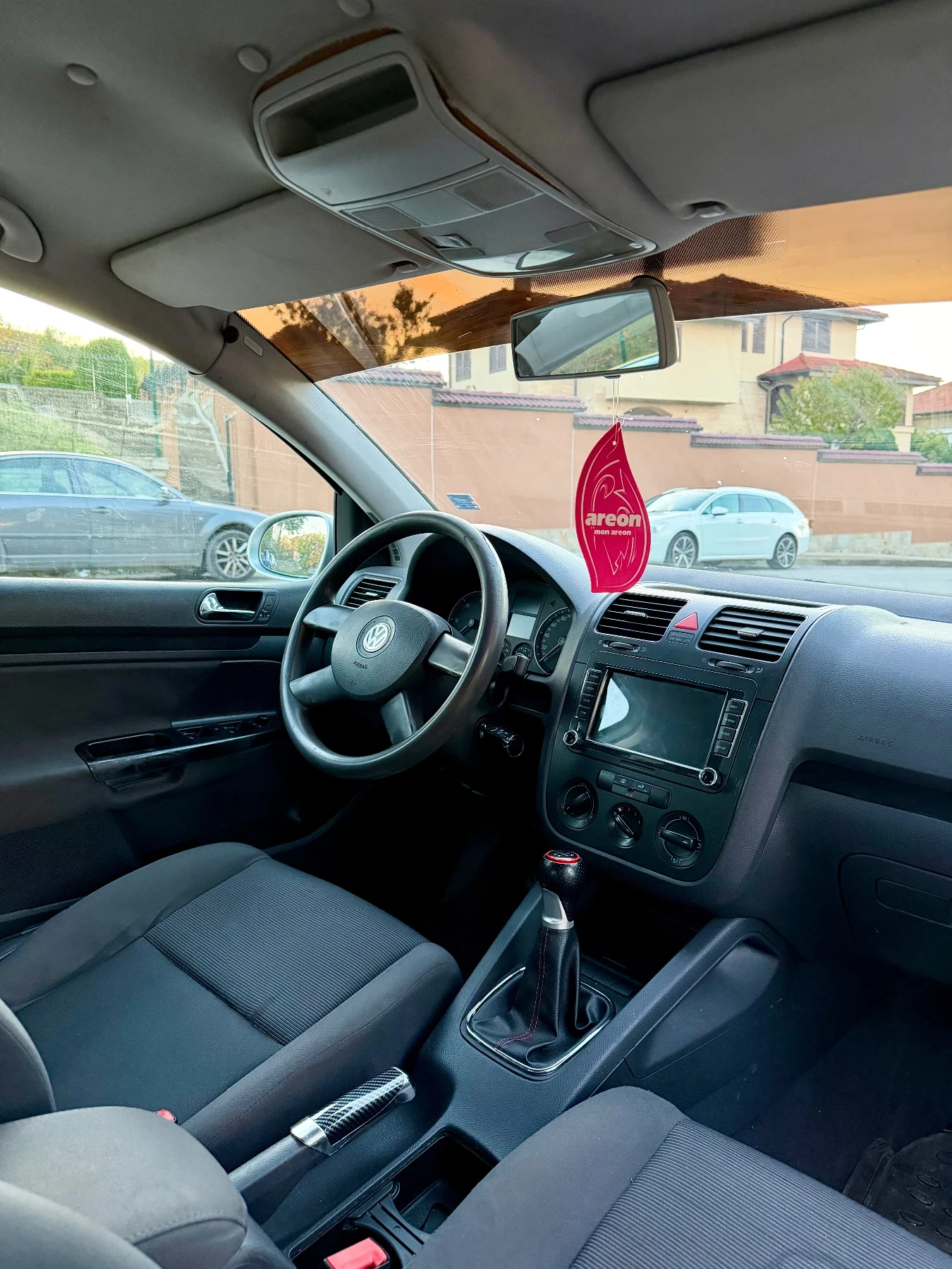 VW Golf 1.9 TDI, снимка 9 - Автомобили и джипове - 56640340