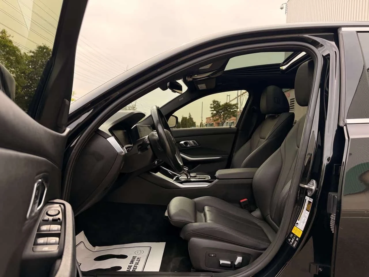 BMW 330 * xDrive * CARFAX * ������� * ���� �� �������� *  | Mobile.bg � ����������� 7