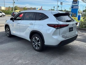 Toyota Highlander * XLE AWD * 7 МЕСТЕН * ДИСТРОНИК * CARFAX, снимка 7