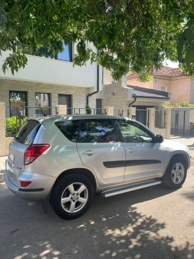 Toyota Rav4 2.2 136 к.с, снимка 4