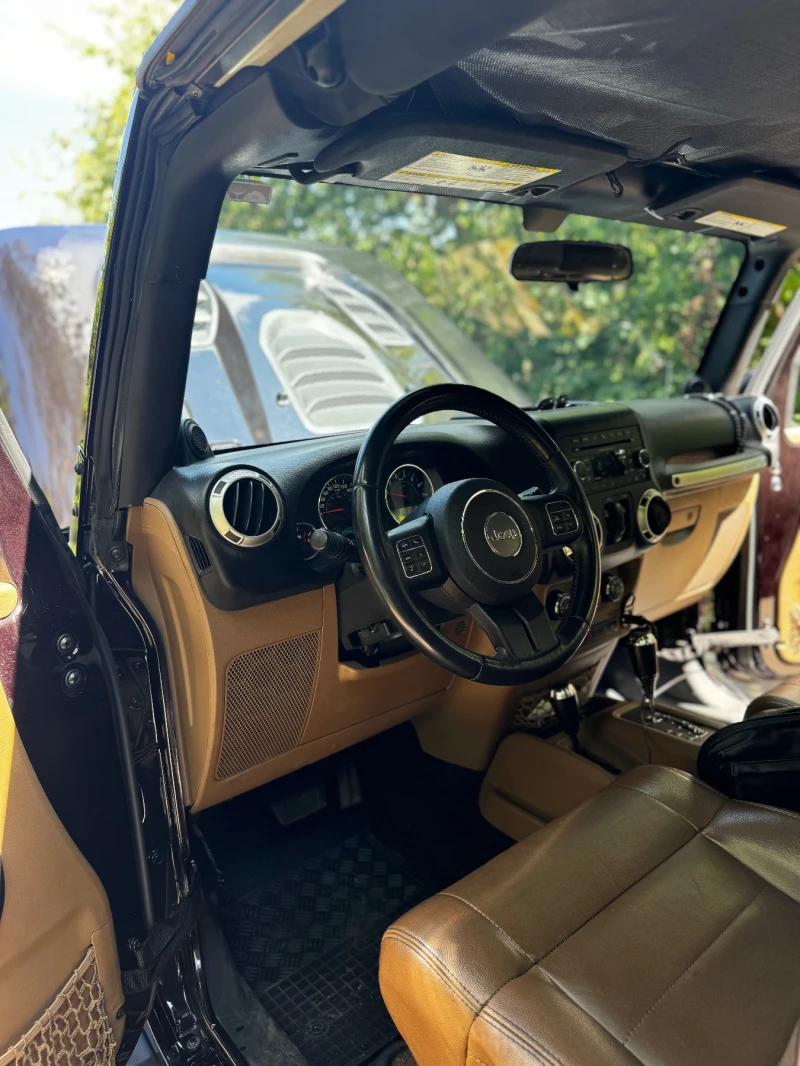 Jeep Wrangler 3.6i SAHARA, снимка 7 - Автомобили и джипове - 52408988