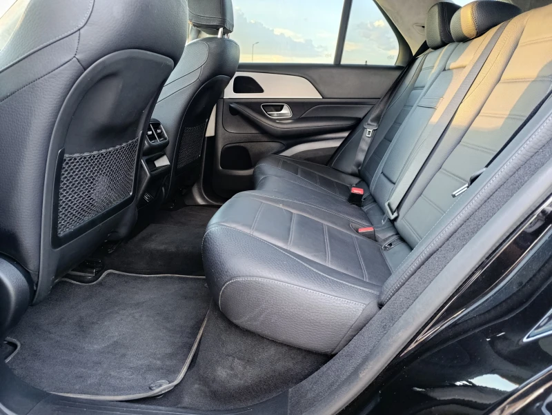 Mercedes-Benz GLE 400 400d * AMG* Nigth* Burm* Pano* 4MATIK* , снимка 10 - Автомобили и джипове - 52316209