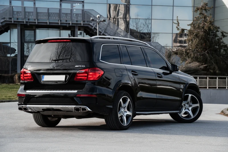 Mercedes-Benz GL 63 AMG V 8 BI* 6+ 1 * HARMAN/ KARDON * PODGREV/ OBDUH * , снимка 6 - Автомобили и джипове - 53564424