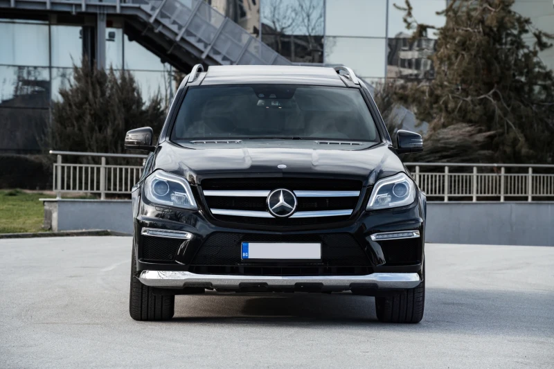 Mercedes-Benz GL 63 AMG V 8 BI* 6+ 1 * HARMAN/ KARDON * PODGREV/ OBDUH * , снимка 2 - Автомобили и джипове - 53564424