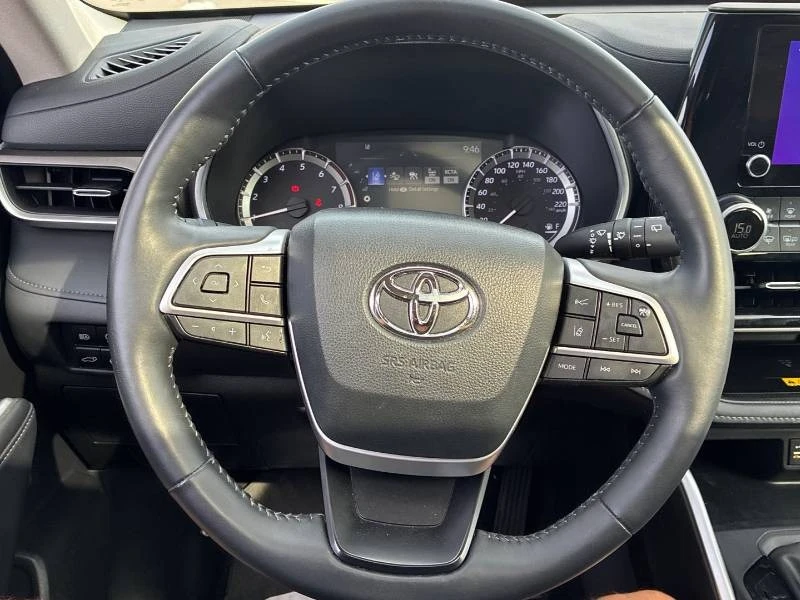 Toyota Highlander * XLE AWD * 7 МЕСТЕН * ДИСТРОНИК * CARFAX, снимка 10 - Автомобили и джипове - 55738396
