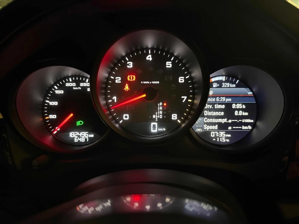 Porsche Macan 2017 * S * CARFAX * ОТ ПРЕДСТАВИТЕЛСТВО - изображение 8