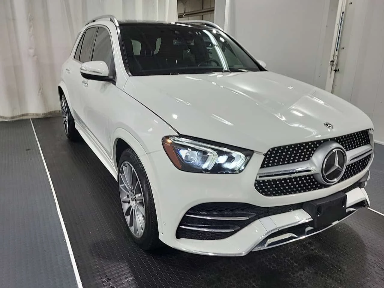 Mercedes-Benz GLE 450  CARFAX, снимка 2 - Автомобили и джипове - 54126829