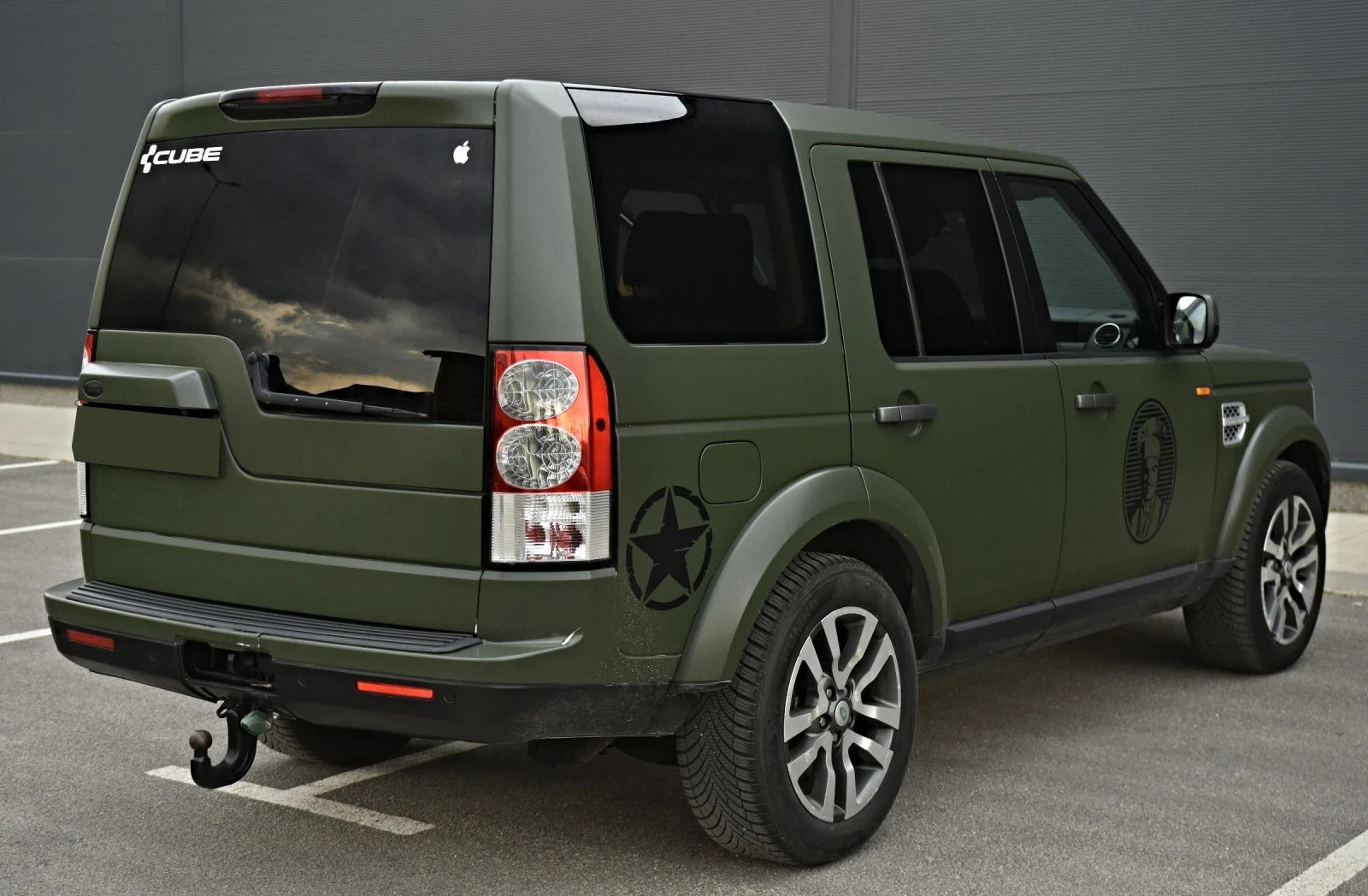Land Rover Discovery IV , снимка 4 - Автомобили и джипове - 54370642