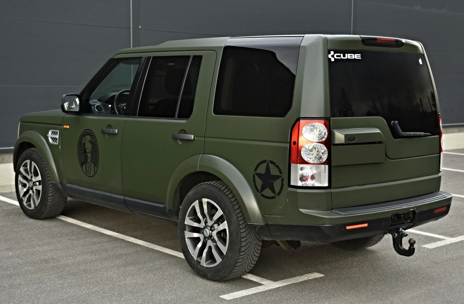 Land Rover Discovery IV , снимка 6 - Автомобили и джипове - 54370642