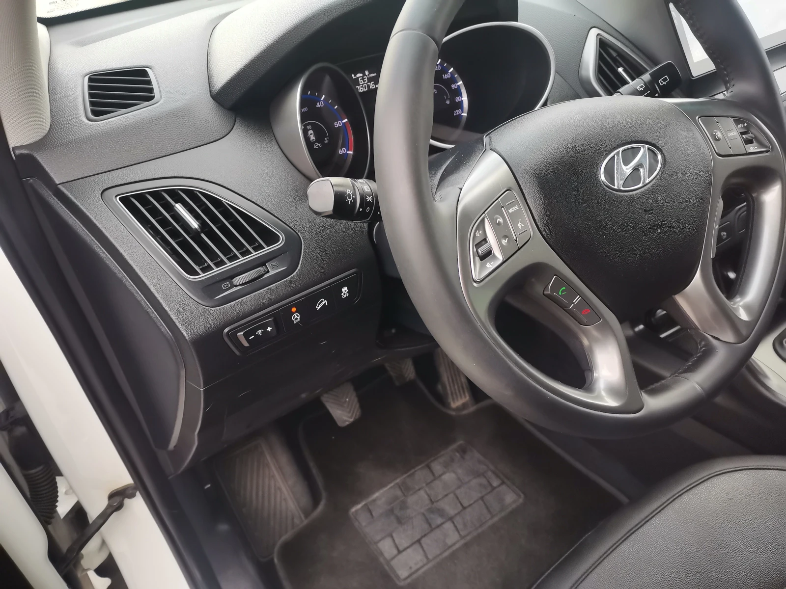 Hyundai IX35 1, 7cdti фейс, снимка 11 - Автомобили и джипове - 54369844