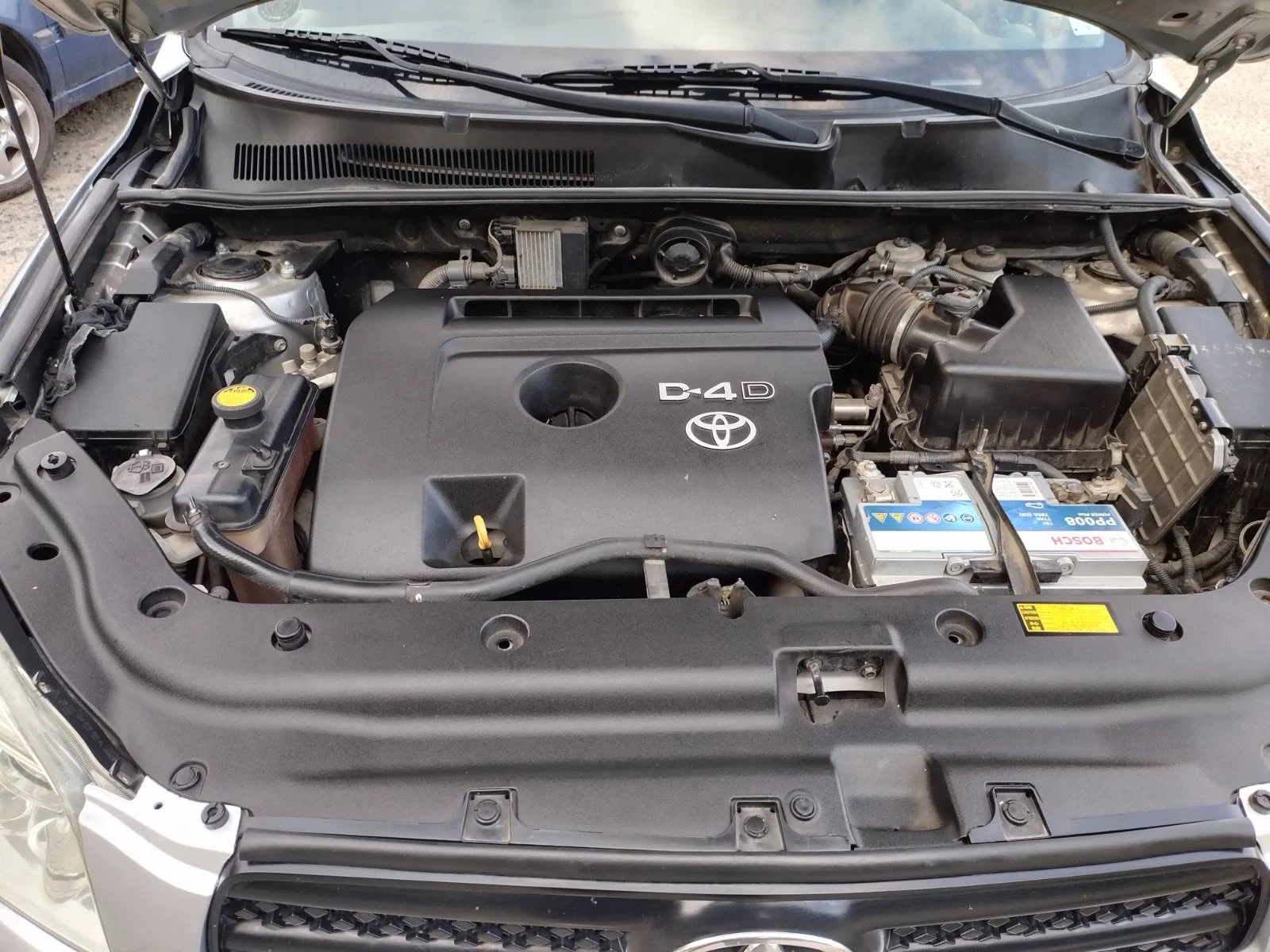 Toyota Rav4 2.2D, снимка 3 - Автомобили и джипове - 54389949