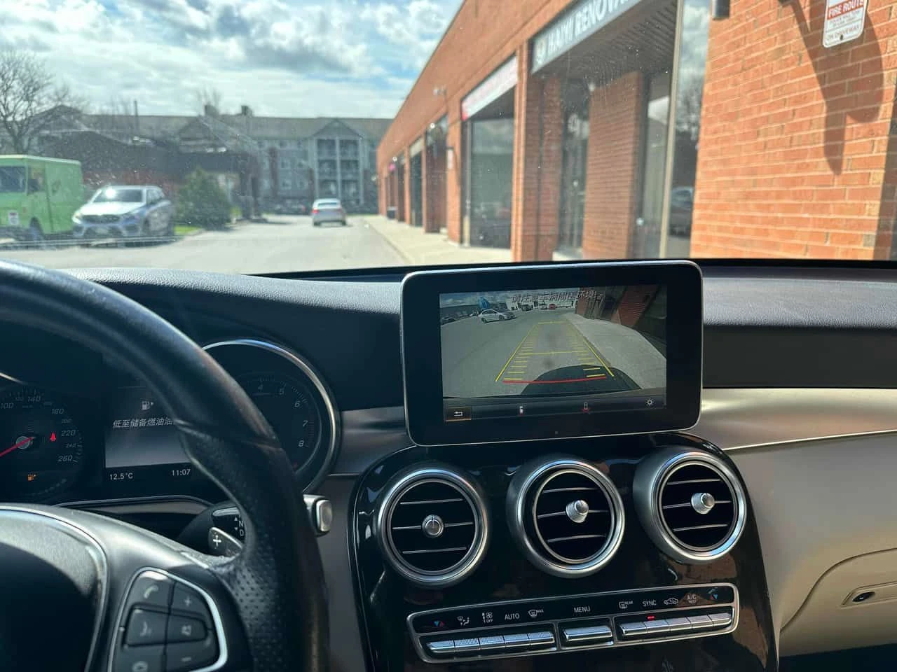 Mercedes-Benz GLC 300 CARFAX, снимка 14 - Автомобили и джипове - 54482963