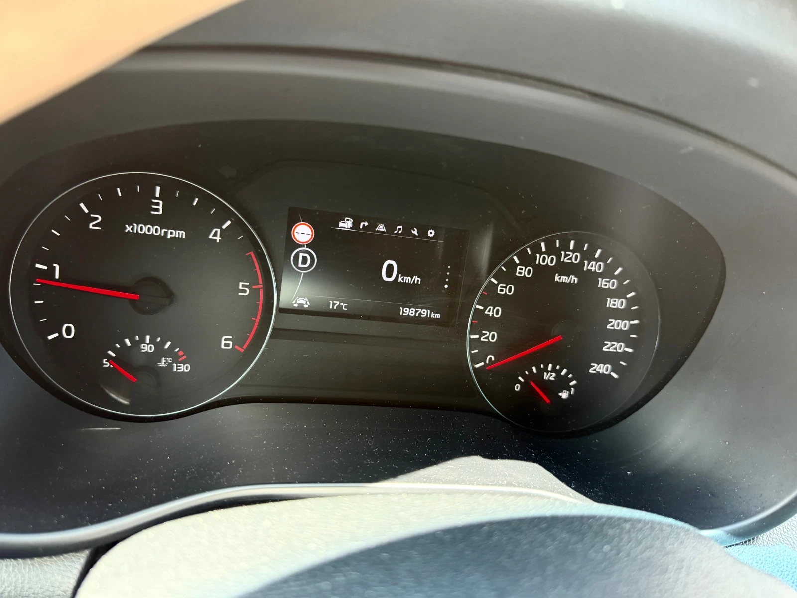 Kia Sportage GT Line* 4х4* Дистроник* Обдухване* JBL Швейцария, снимка 11 - Автомобили и джипове - 54754518