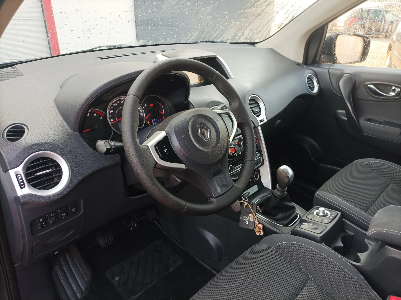 Renault Koleos 2.0 CDI -4X4/ ЛИЗИНГ , снимка 12 - Автомобили и джипове - 55965864