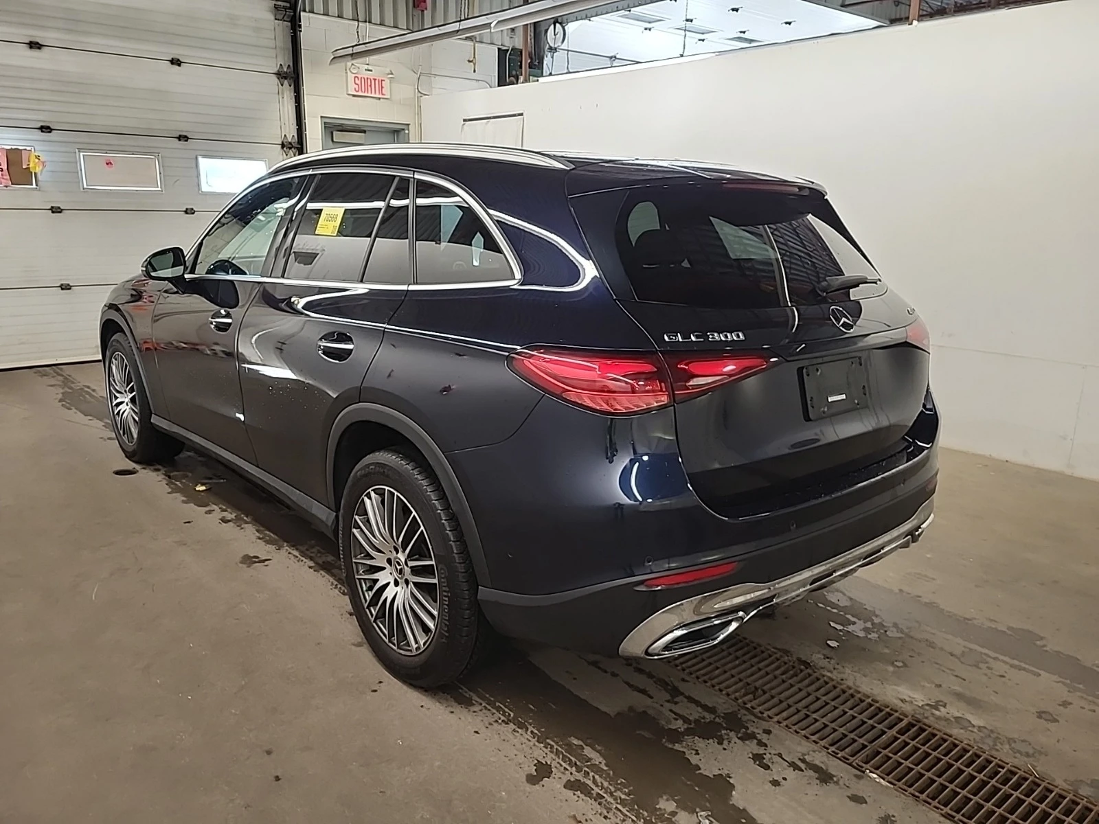 Mercedes-Benz GLC 300, снимка 4 - Автомобили и джипове - 56019594