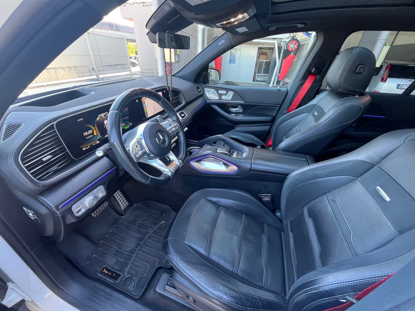 Mercedes-Benz GLE 53 4MATIC, снимка 15 - Автомобили и джипове - 56165686