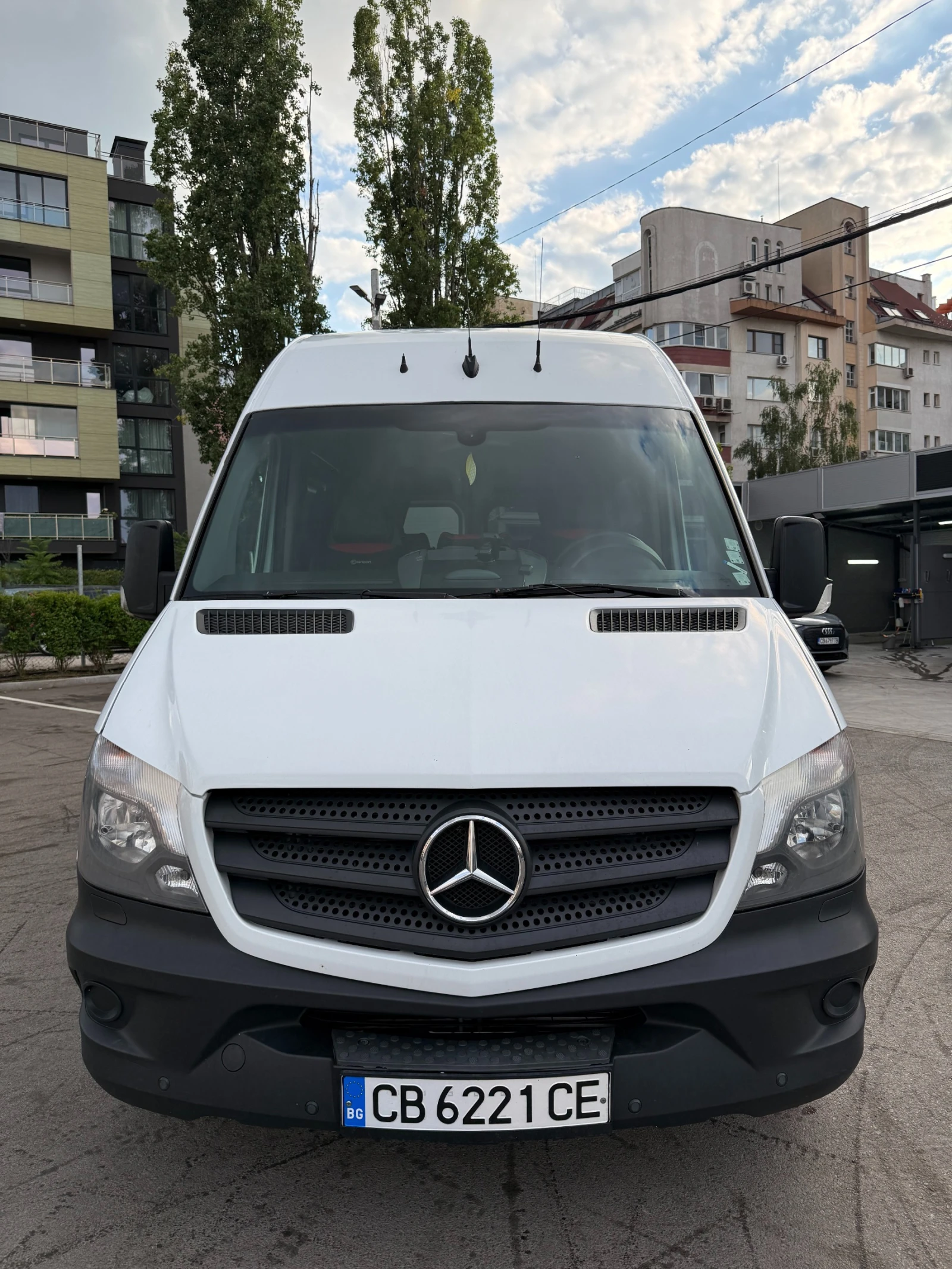 Mercedes-Benz Sprinter 319 190 к.с. 7G-Tronic Business Class VIP 8+ 1 EURO 6, снимка 2 - Бусове и автобуси - 55505307