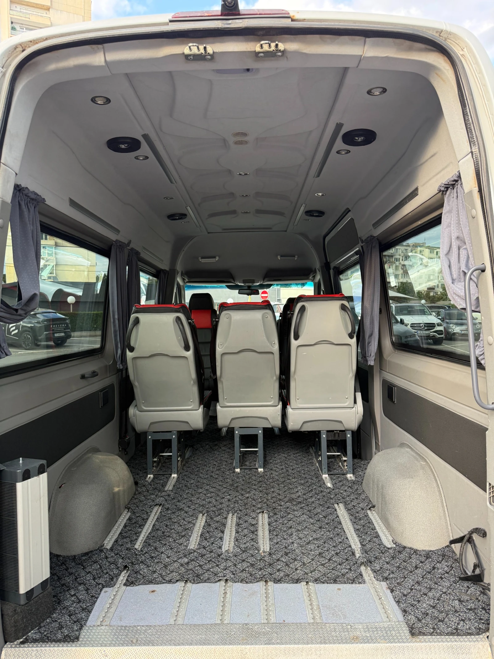 Mercedes-Benz Sprinter 319 190 к.с. 7G-Tronic Business Class VIP 8+ 1 EURO 6, снимка 7 - Бусове и автобуси - 55505307